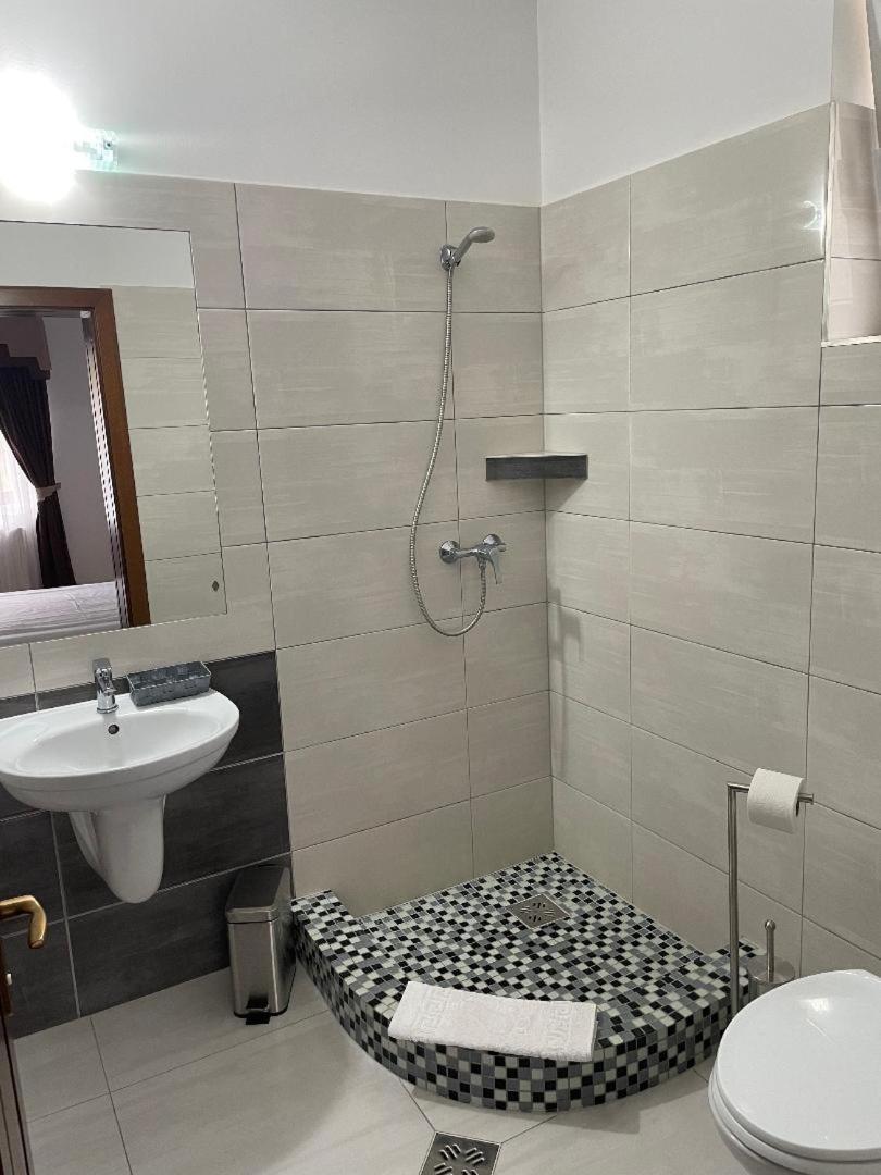 Villa Prestige Szováta Kültér fotó